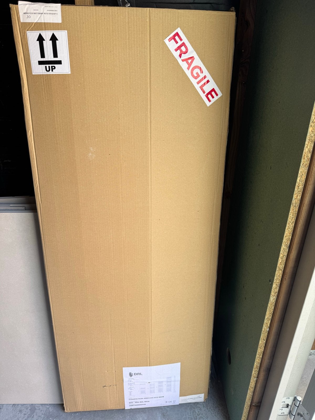 DRL Claudia Elektrische Handdoekradiator 600W Wit, Ophalen, 500 tot 800 watt, Radiator, Nieuw
