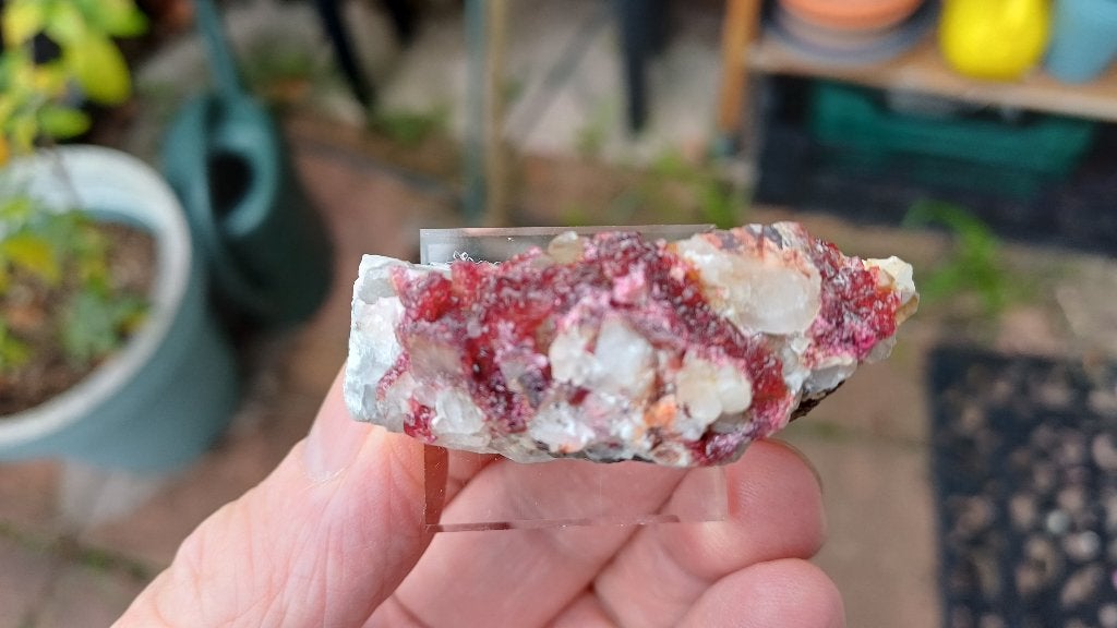 202617 Rosaliet Talmesiet Calciet UV Bou-Azzer Marokko, Ophalen of Verzenden, Mineraal