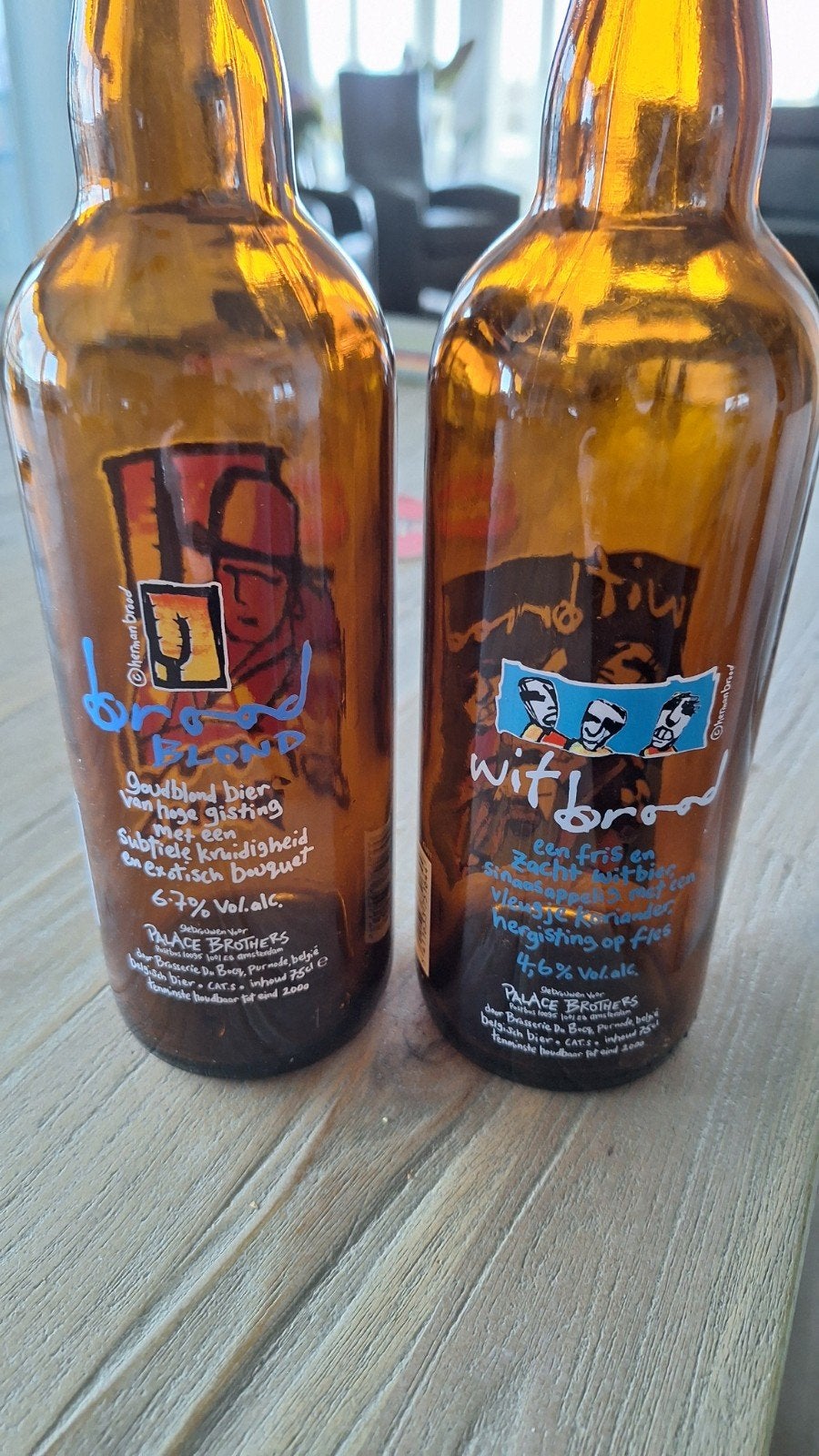 2 lege 75cl bier flessen.  Met zeefdruk van Herman Brood, Verzamelen, Biermerken, Ophalen of Verzenden, Gebruikt, Flesje(s), Overige merken