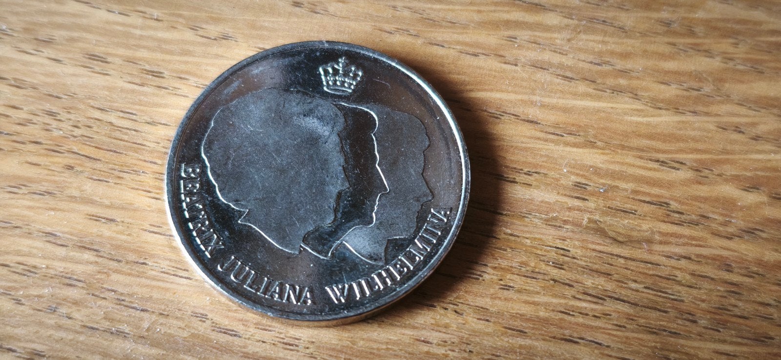 Herdenkingsmunt Rabobank 100 jaar, Postzegels en Munten, Ophalen of Verzenden, Koningin Beatrix, Overige waardes, Losse munt