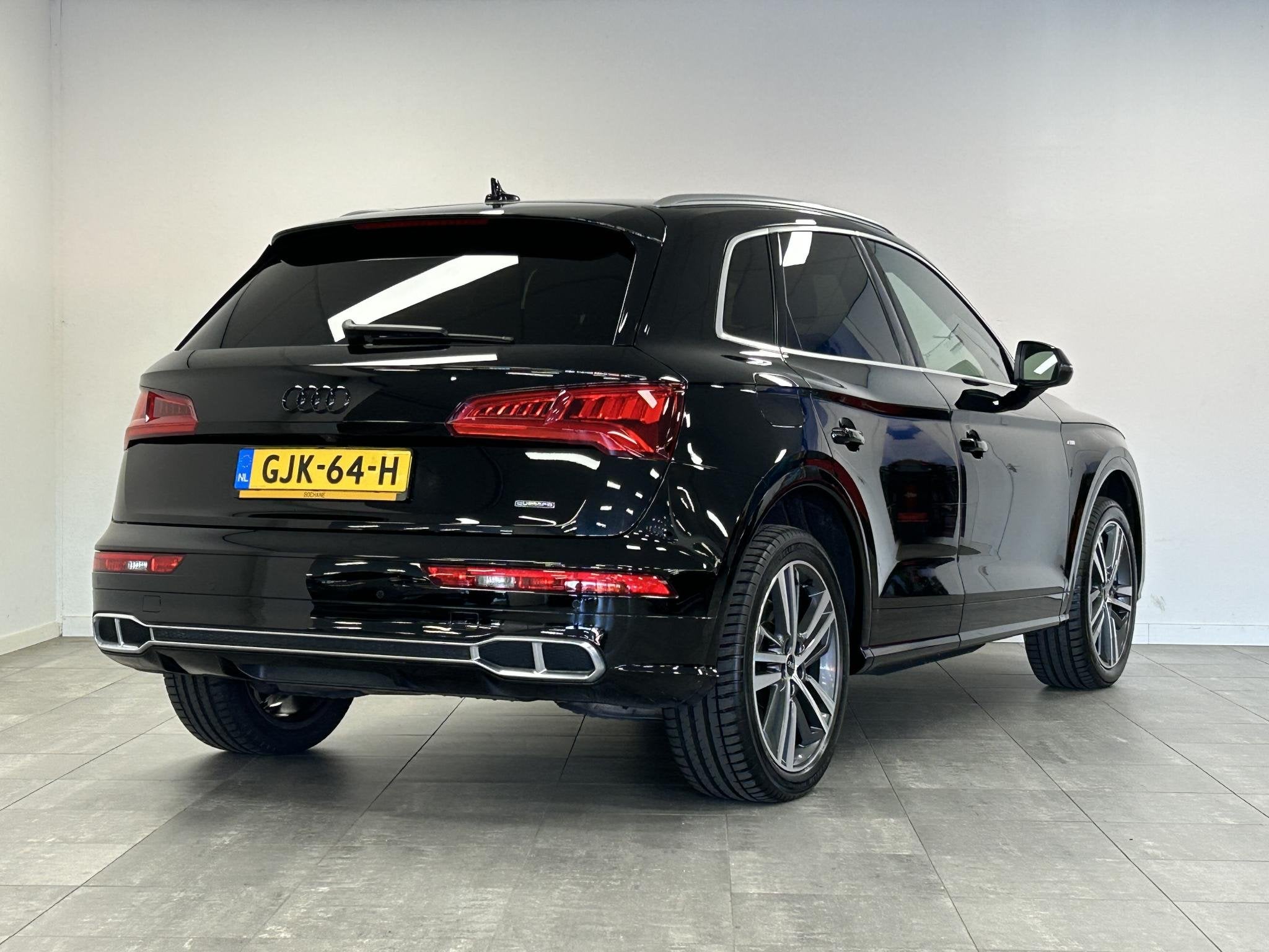 Audi Q5 55 TFSI e quattro S Edition Competition | S-LINE | V, Automaat, 4 cilinders, Zwart, Plug-in hybride