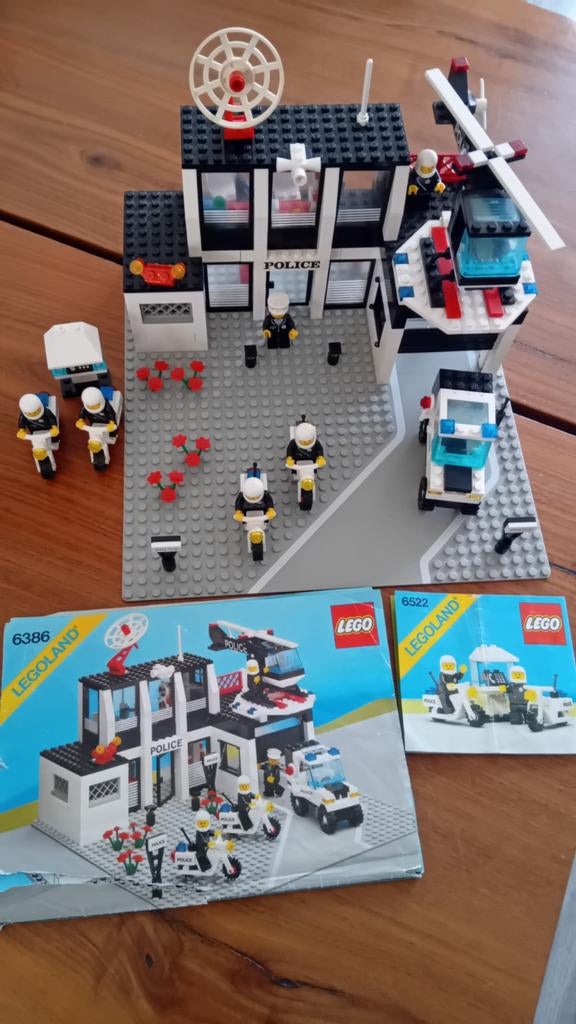 Lego politiebureau  6386 en 6522, Kinderen en Baby's, Speelgoed | Duplo en Lego, Ophalen of Verzenden, Zo goed als nieuw