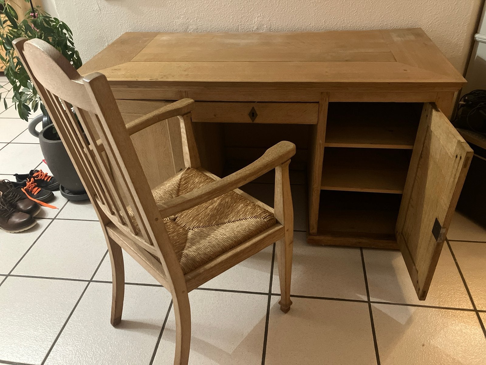 Massief blank eiken bureau met bijpassende stoel, Huis en Inrichting, Ophalen, Gebruikt, Hout, Vintage