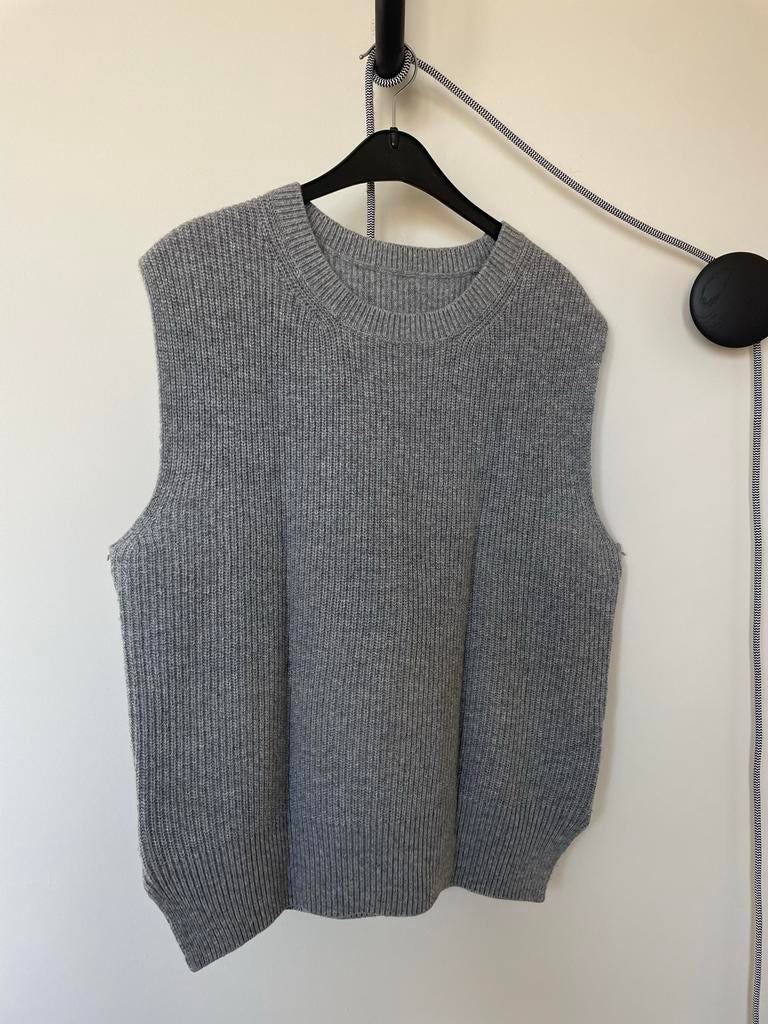 Grijze spencer maat wol 42 XL gebreid, Kleding | Dames, Ophalen of Verzenden, Gedragen, Maat 46/48 (XL) of groter, Grijs