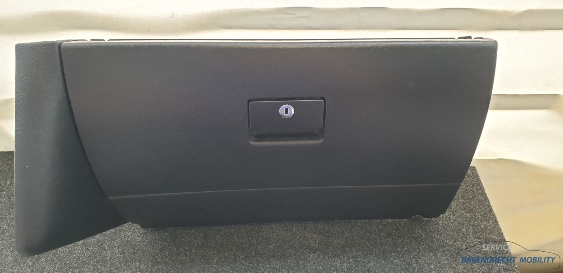 Dashboardkastje Golf IV Volkswagen VW 1J1857101A origineel g, Gebruikt, Volkswagen, Volkswagen AG, Berliner Ring 2
38440  Wolfsburg, DE