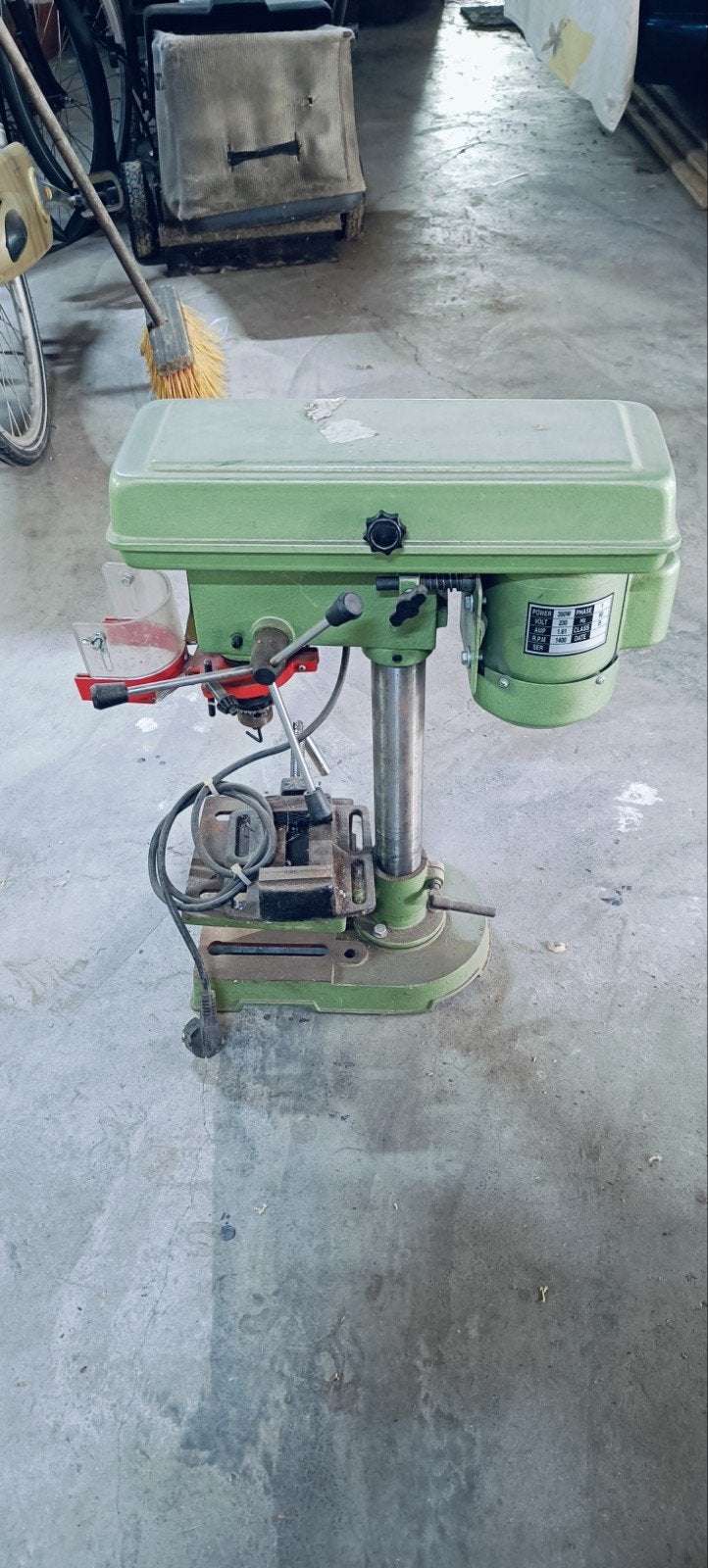 kolomboormachine, Ophalen, Gebruikt, Variabele snelheid, Minder dan 400 watt