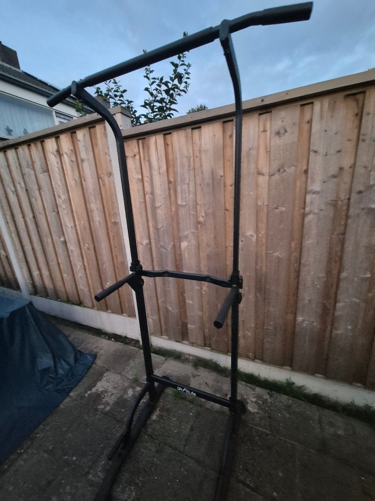 DH FitLife Power Tower Pull-up & Dip Station - Goede staat, Ophalen