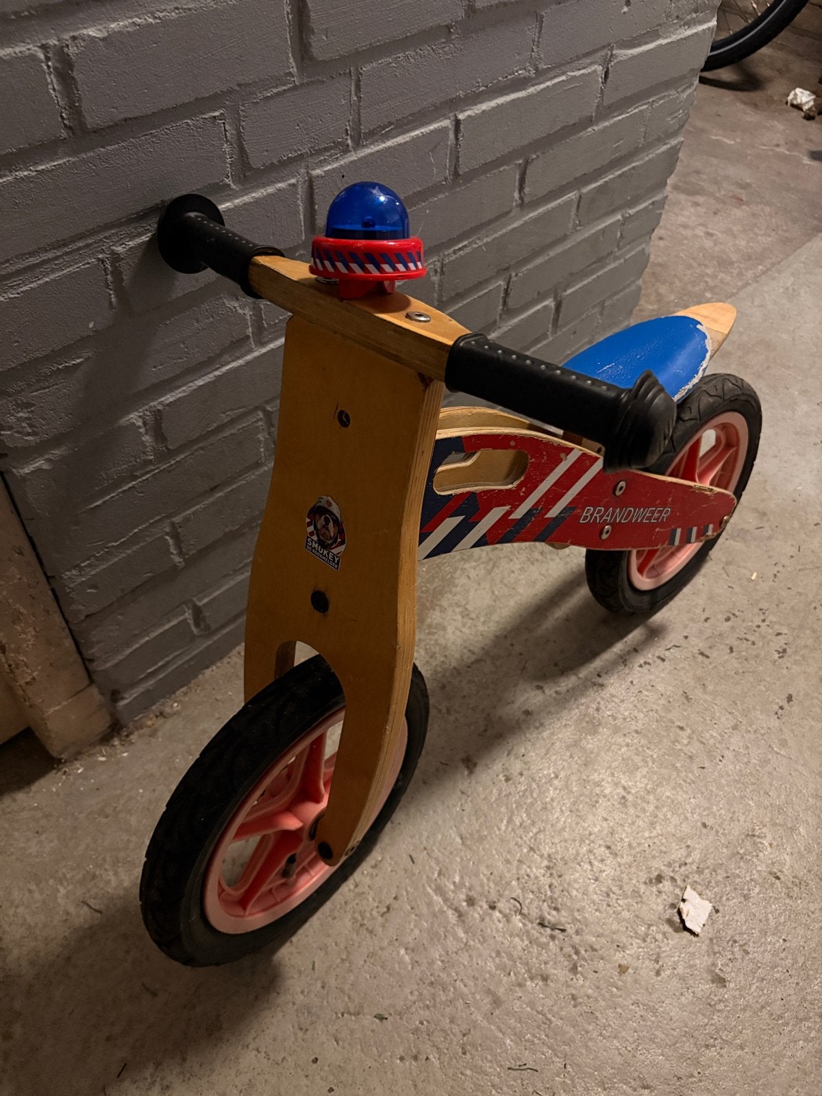 Houten loopfiets Brandweer met zwaailicht, Ophalen, Gebruikt, Loopfiets