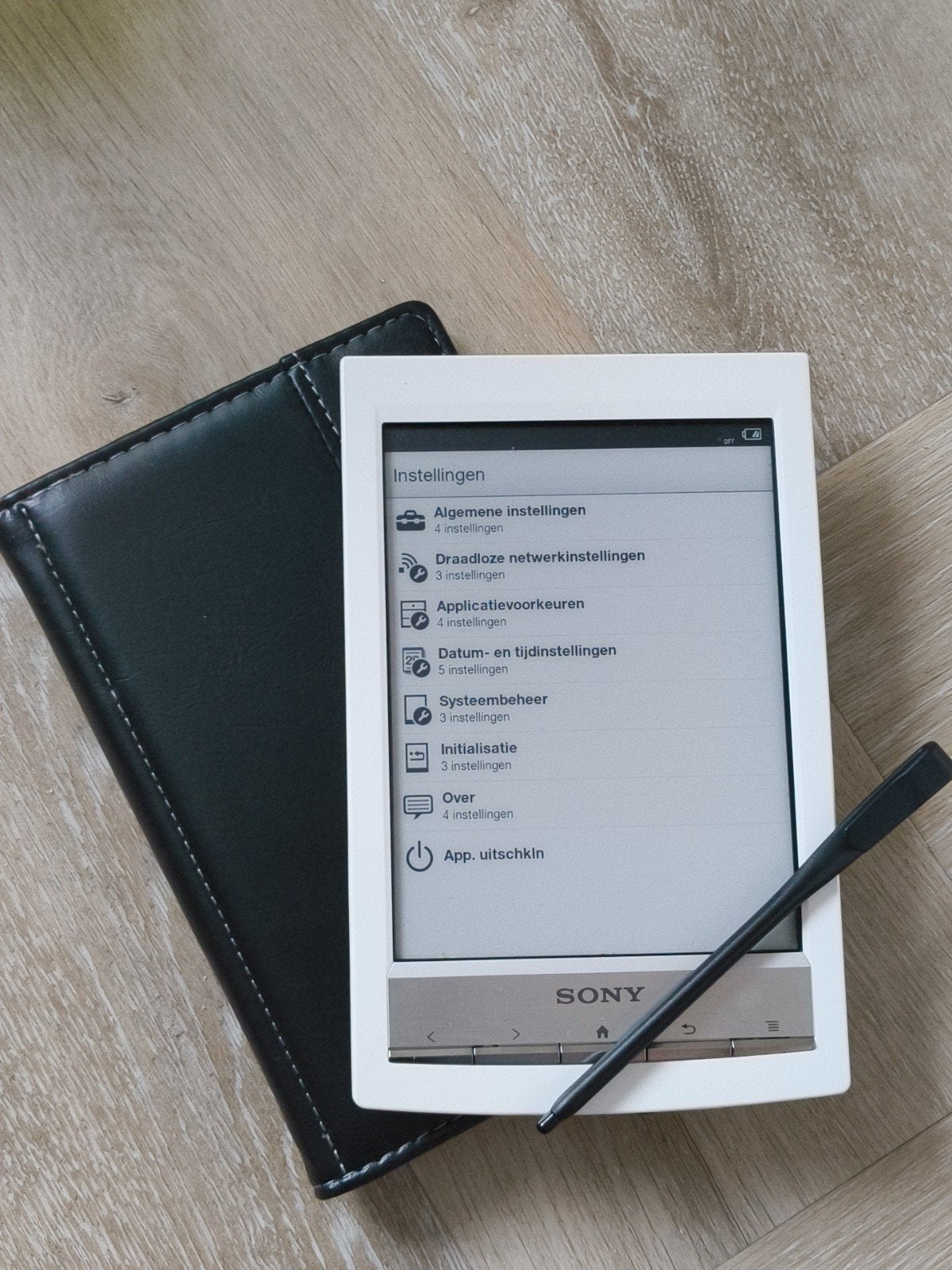 Sony PRS-T1 e-reader met stylus en hoesje, Computers en Software, E-readers, Gebruikt, 6 inch of minder, Ophalen of Verzenden