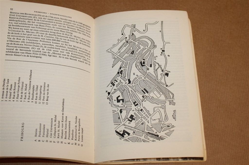 Gids voor het Berner Oberland — Vintage Reisgids 1957, Europa, Ophalen of Verzenden, Reisgids of -boek, Gelezen