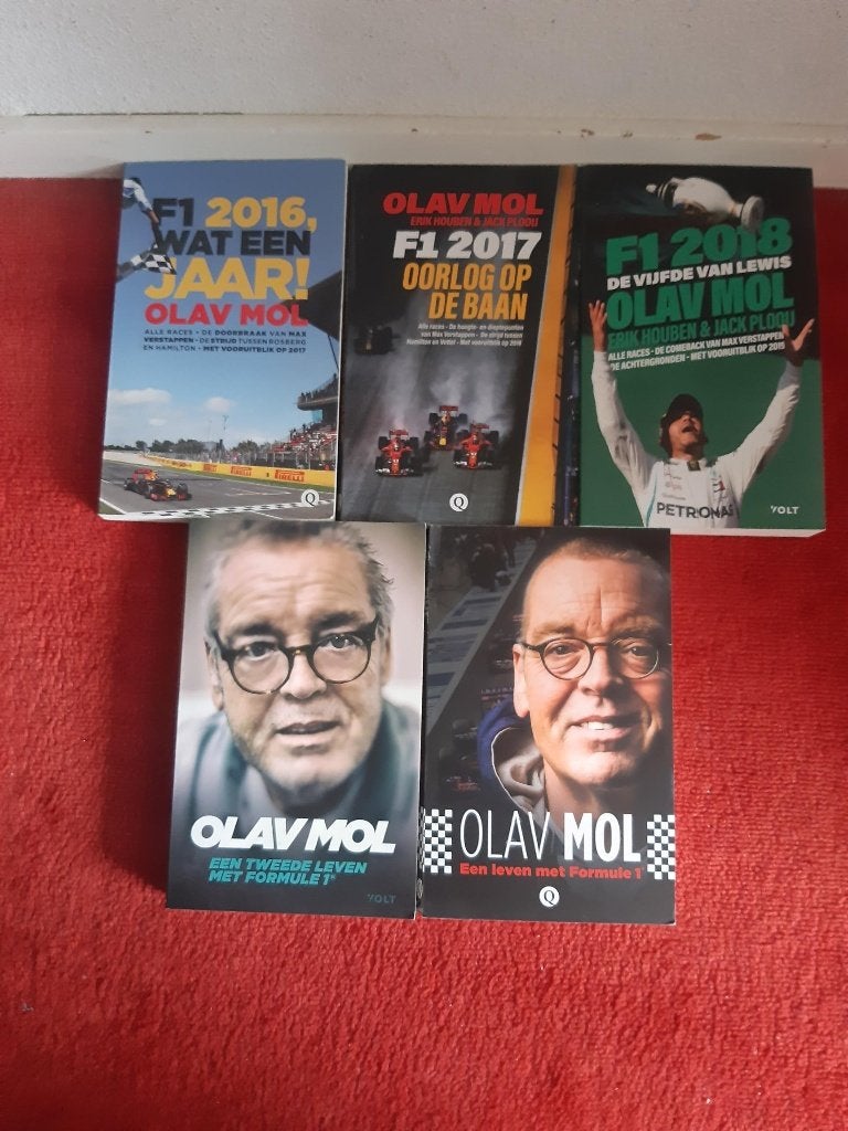 Olav Mol boeken F1, Ophalen of Verzenden, Gelezen, Olav Mol