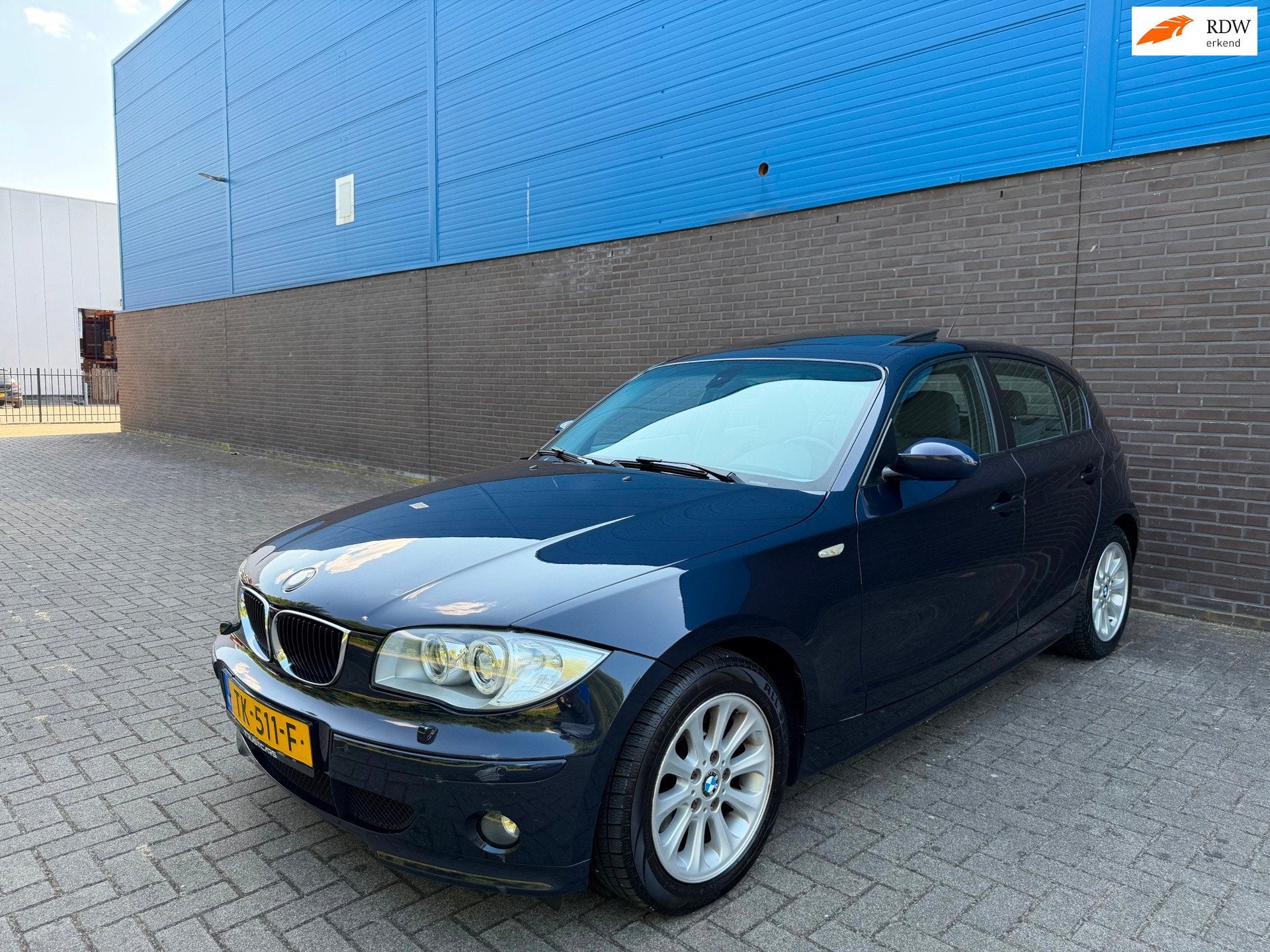 BMW 1-serie 120i | Panoramadak | Climate | Stoelverwarming |, Auto's, BMW, Achterwielaandrijving, 4 cilinders, 150 pk, Blauw