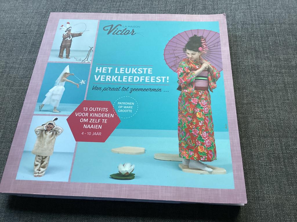 Het leukste verkleedfeest La Maison Victor 4-10 jaar, Ophalen of Verzenden, Zo goed als nieuw, Overige merken