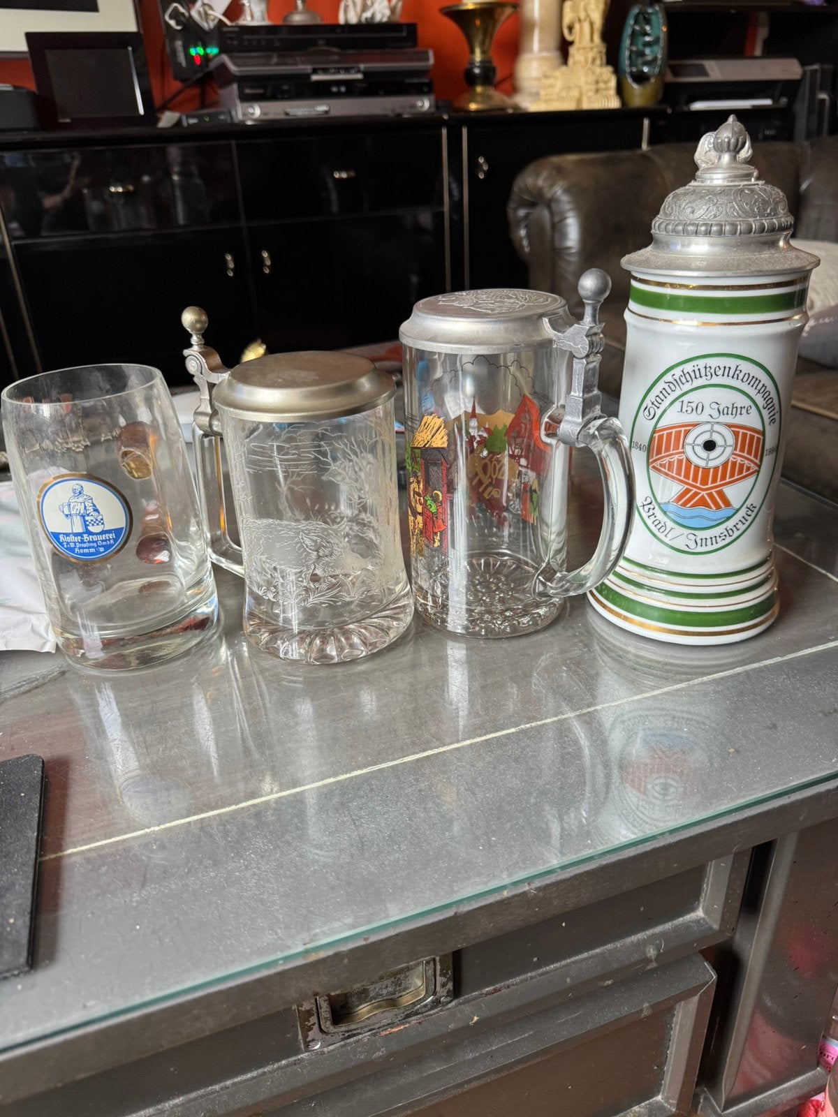 4 Duitse/Oostenrijk bierpullen, tin deksel, Ophalen of Verzenden, Zo goed als nieuw, Overige typen