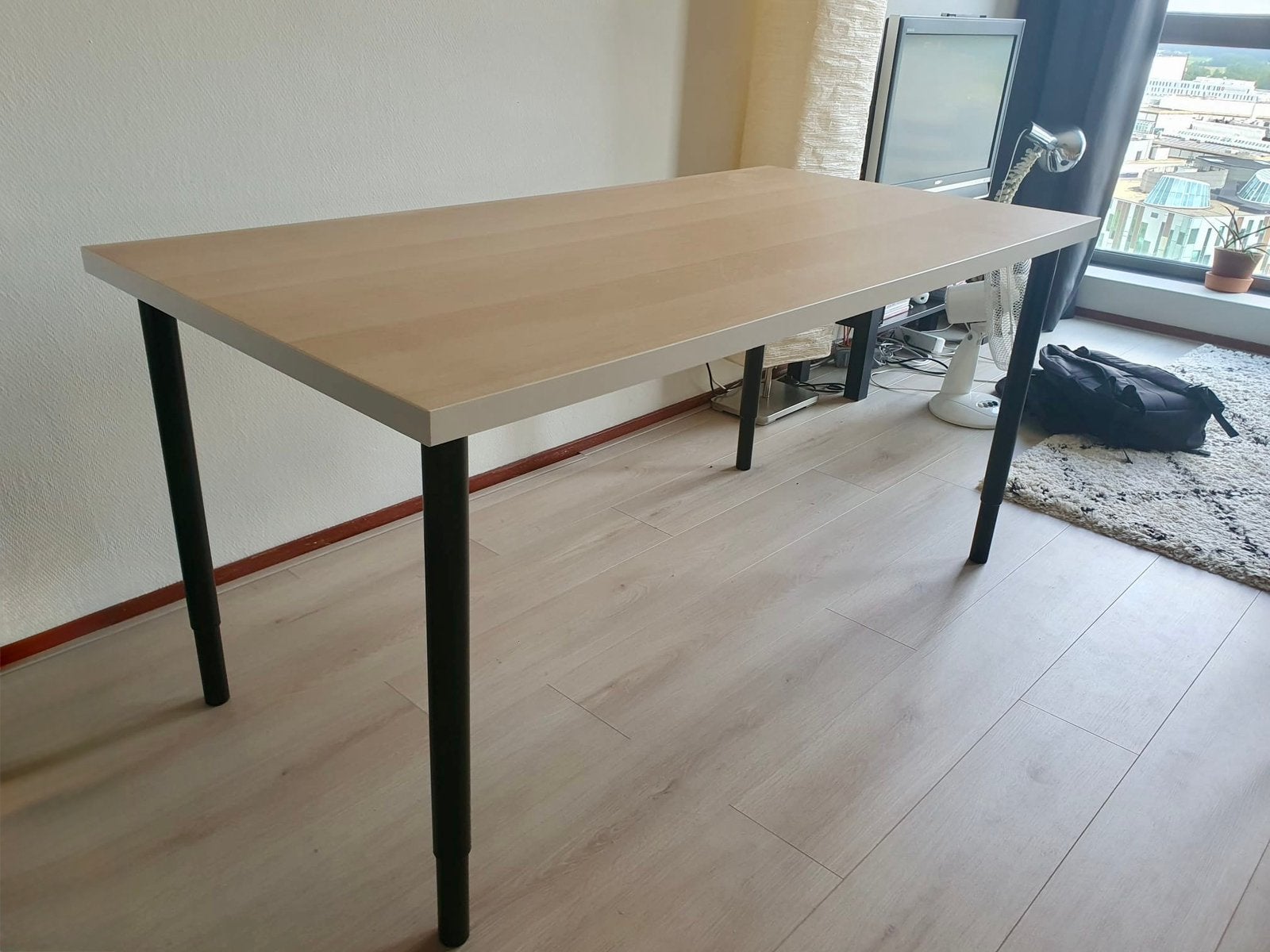 IKEA Lapkaften bueau/tafel met zwarte verstelbare poten zgan, Huis en Inrichting, Ophalen, Overige typen, Scandinavisch, Spaanplaat of MDF