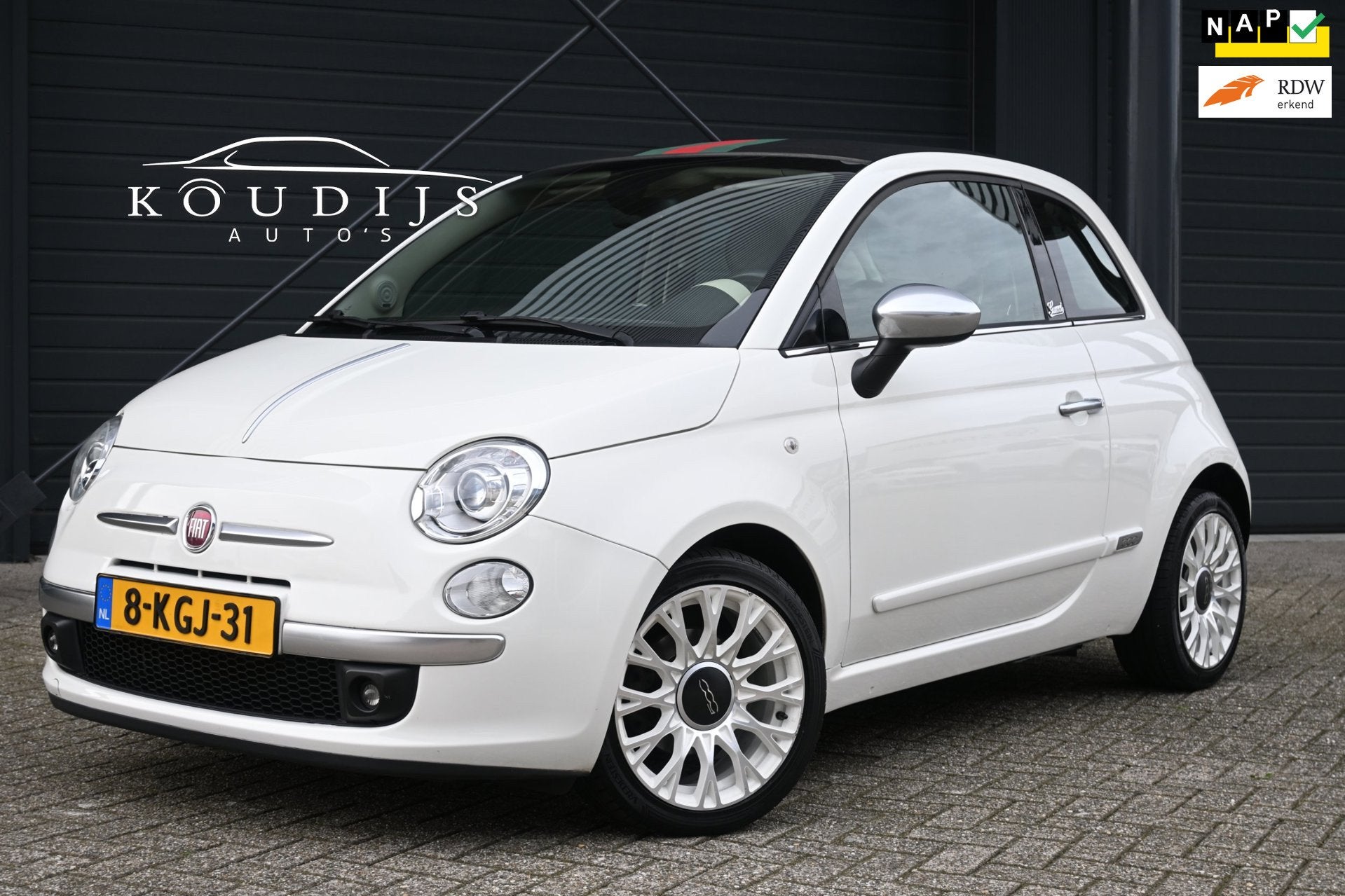 Fiat 500 C 0.9 TwinAir by Gucci, Leder, Xenon, Cabrio, Bluet, Auto's, Fiat, Euro 5, 86 pk, Gebruikt, Wit