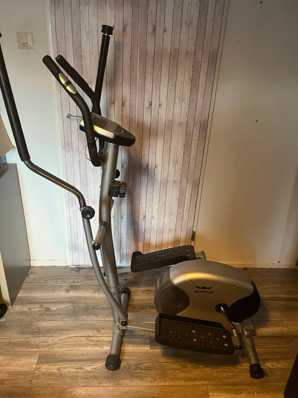 Buffalo HD 2004 Crosstrainer - weinig gebrukt, Armen, Ophalen of Verzenden, Zo goed als nieuw, Crosstrainer