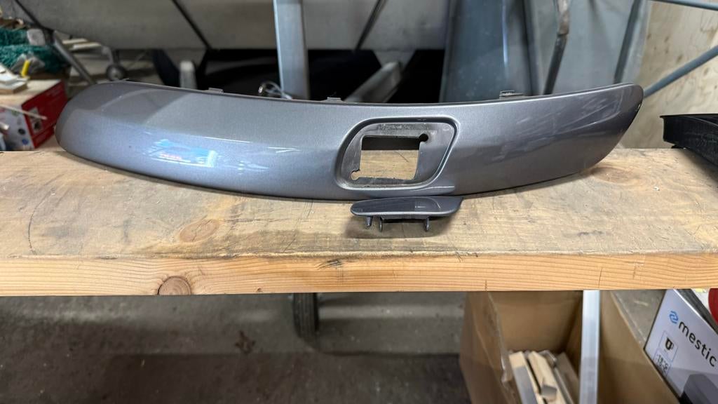 VW Golf 5 Bumperkap links en rechtsvoor Grijs 5M0 807 418 H, Gebruikt, Volkswagen, Ophalen of Verzenden, Achter