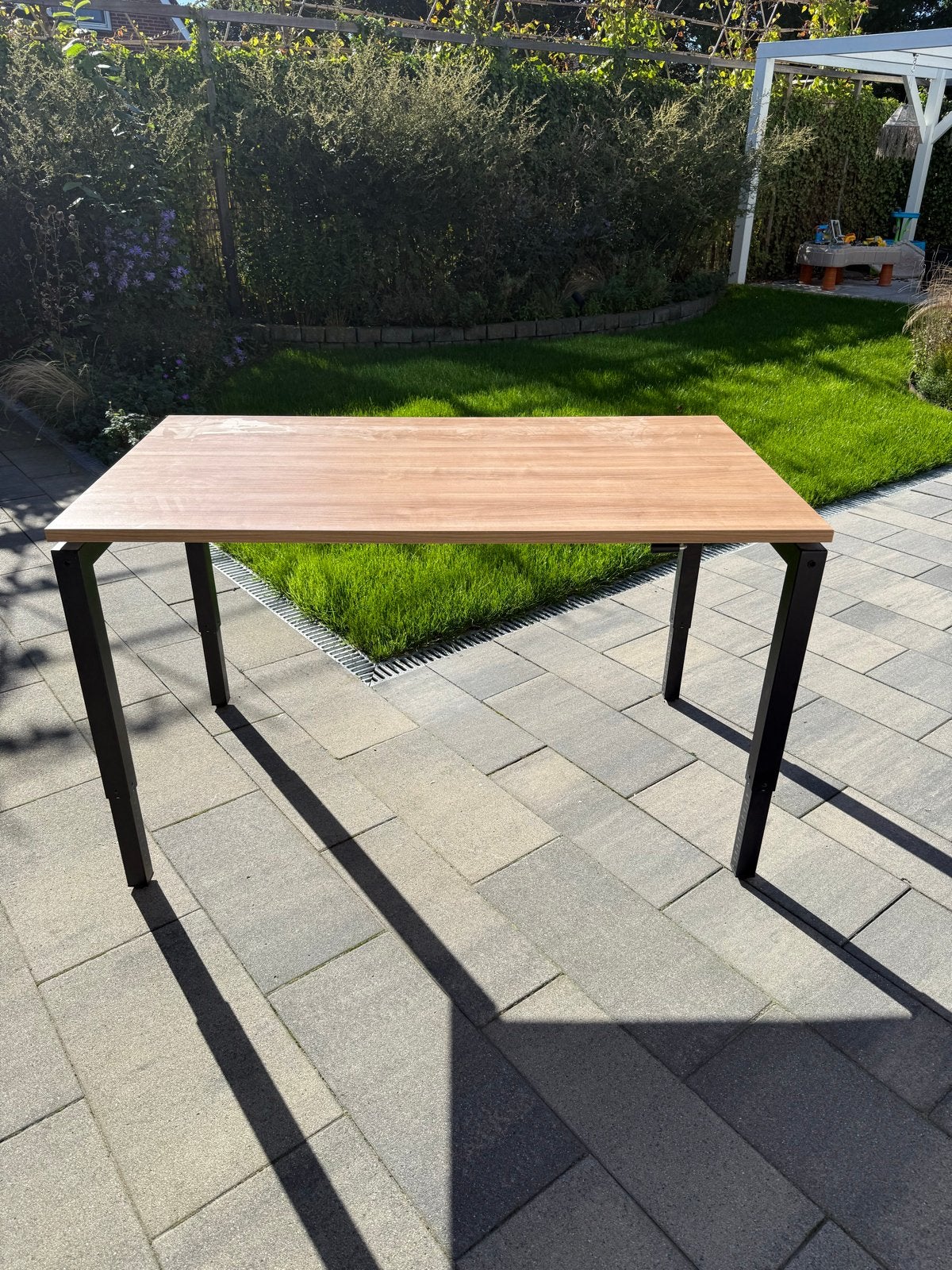 In hoogte verstelbaar bureau 140x80 cm, Ophalen, In hoogte verstelbaar, Zo goed als nieuw, Zit-sta bureau