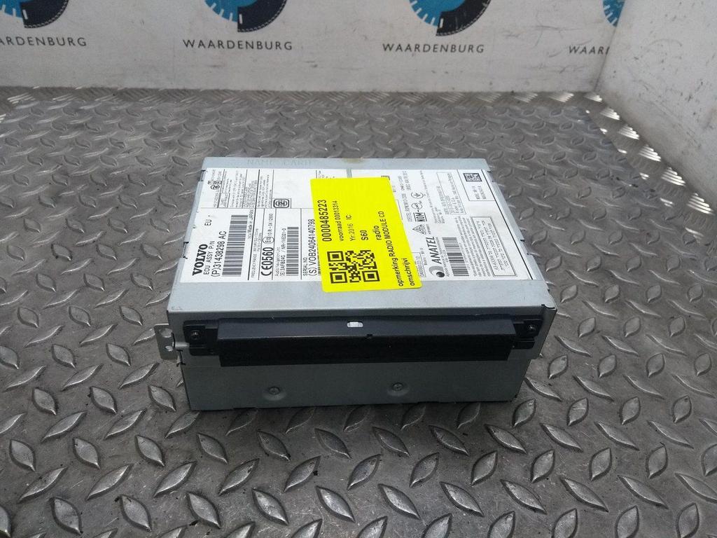 VOLVO S60 RADIO 2016, Ophalen of Verzenden, Gebruikt, Stiba lid
