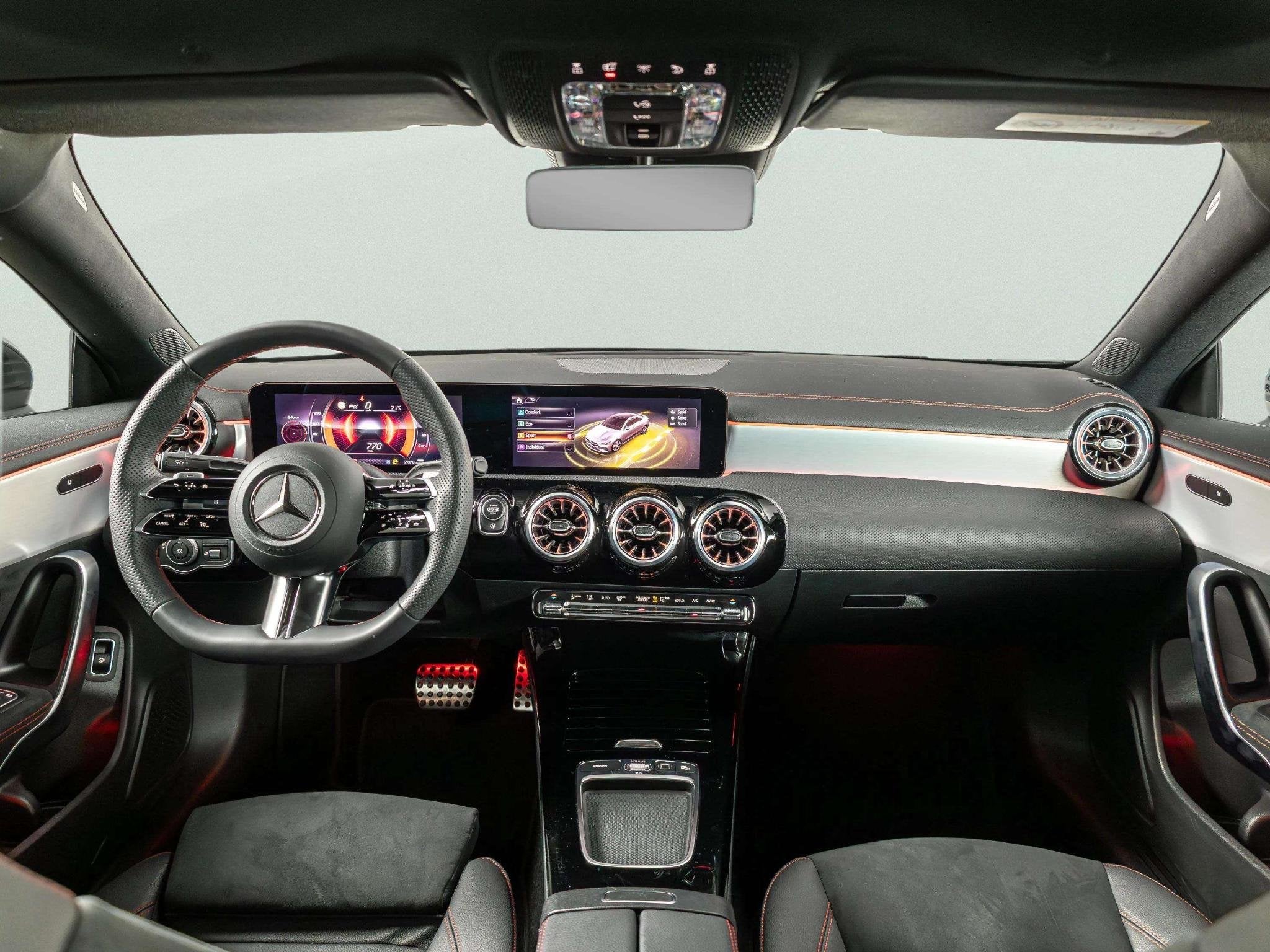 Mercedes-Benz CLA Coupé 180 Star Edition AMG Line Panorama, CLA, 136 pk, Gebruikt, Origineel Nederlands
