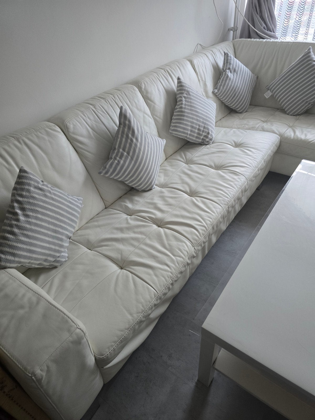 Lederen Hoekbank - Crème Wit - Comfortabel en Ruim, Gebruikt, 100 tot 125 cm, Hoekbank, 300 cm of meer