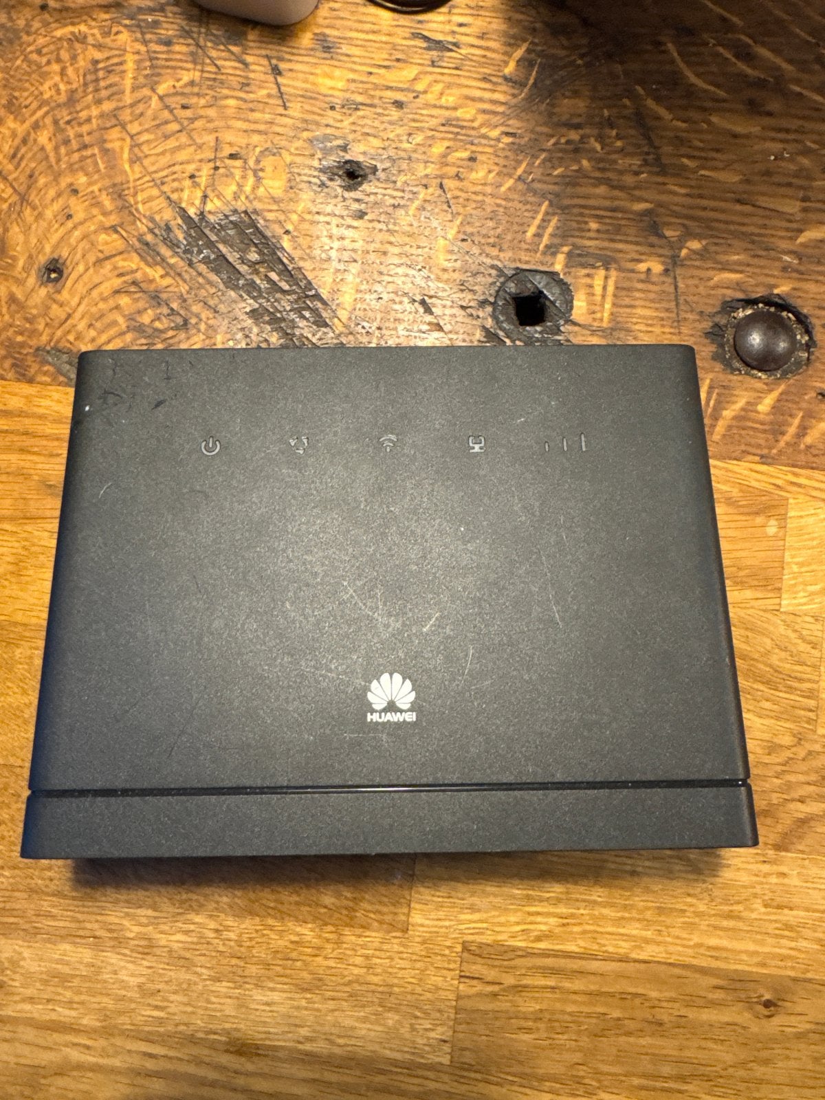 Huawei B315s-22 4G LTE Router met WiFi, Ophalen of Verzenden, Gebruikt, Router met modem