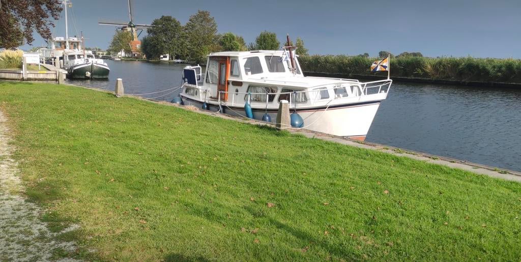 Motorboot en ligplaats kagerplassen debo kruiser 10 meter, Watersport en Boten, Gebruikt, Diesel, Kruiser, Ophalen