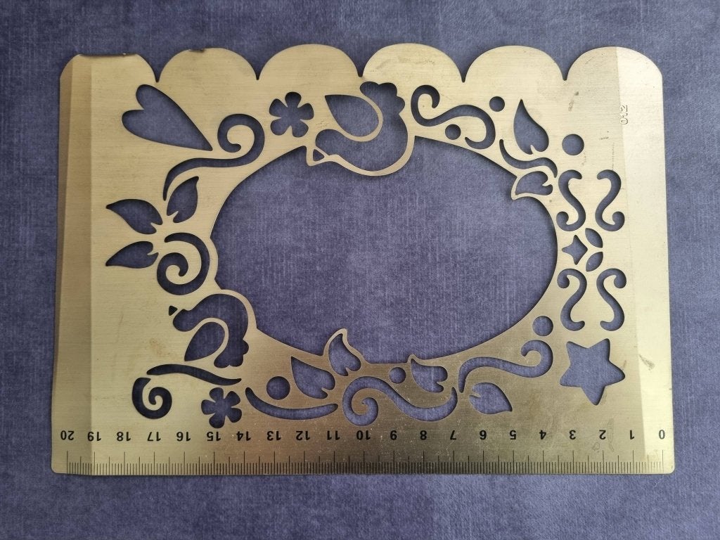 metalen mal voor kaarten maken (goed doel), Goud, Gebruikt, Gereedschap of Toebehoren, Metaal