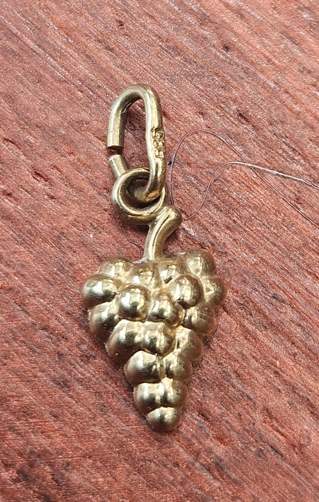 14-karaat gouden hanger druiventros, Sieraden, Tassen en Uiterlijk, Verzenden, Zo goed als nieuw, Goud, Overige merken