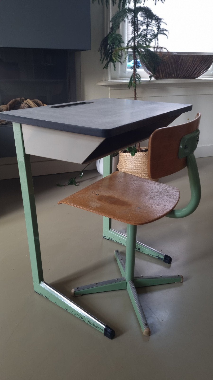 Vintage schoolbankje met stoel - Groen en Hout, Ophalen, Gebruikt