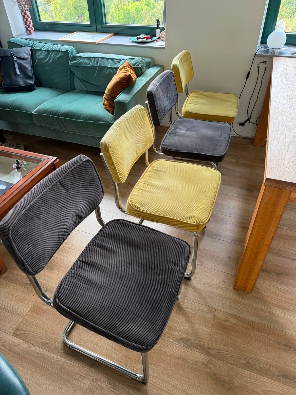 Set van 4 eetkamerstoelen - geel en grijs ribstof, Ophalen, Gebruikt, Overige kleuren, Vier