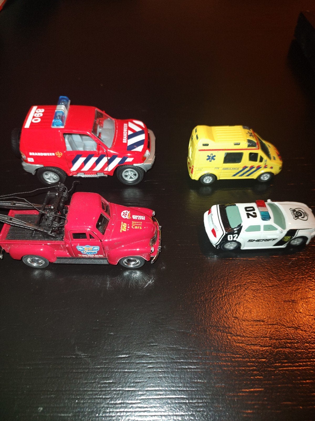 Set van 4 hulpdienst speelgoedauto's, Ophalen, Gebruikt, Jongen of Meisje