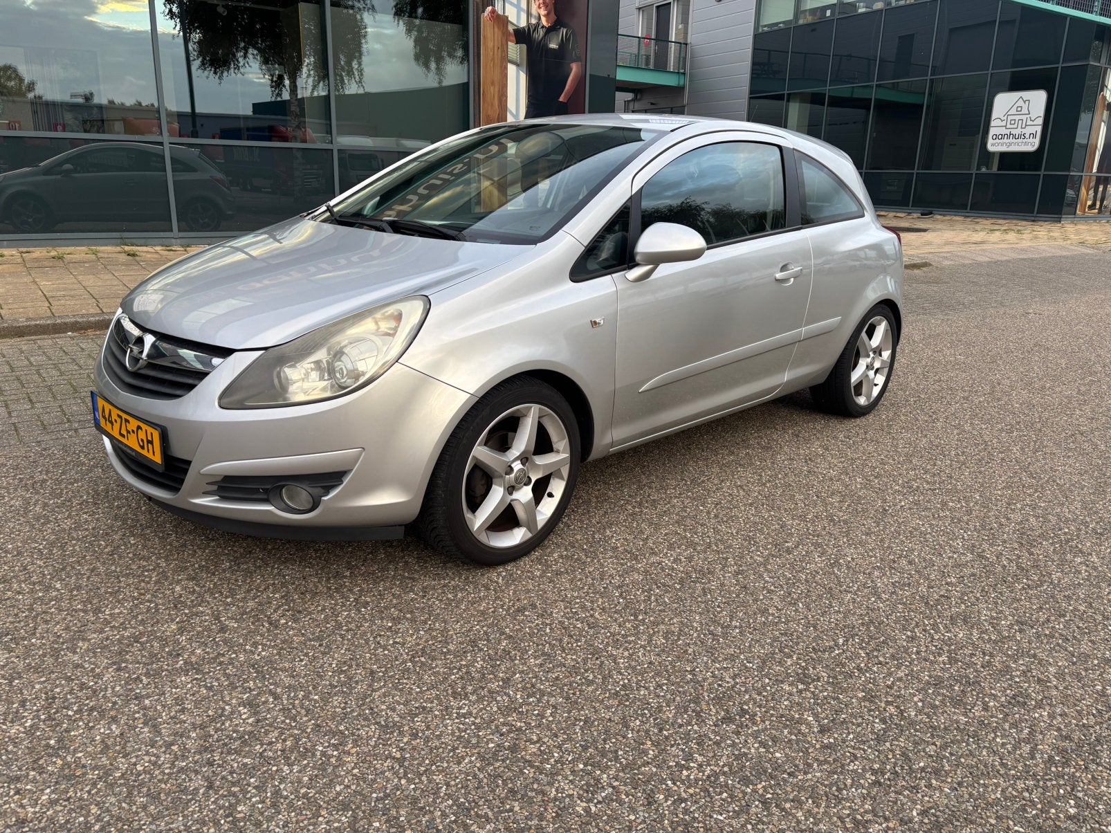 Opel Corsa 1.4 benzine 2008 airco nette auto