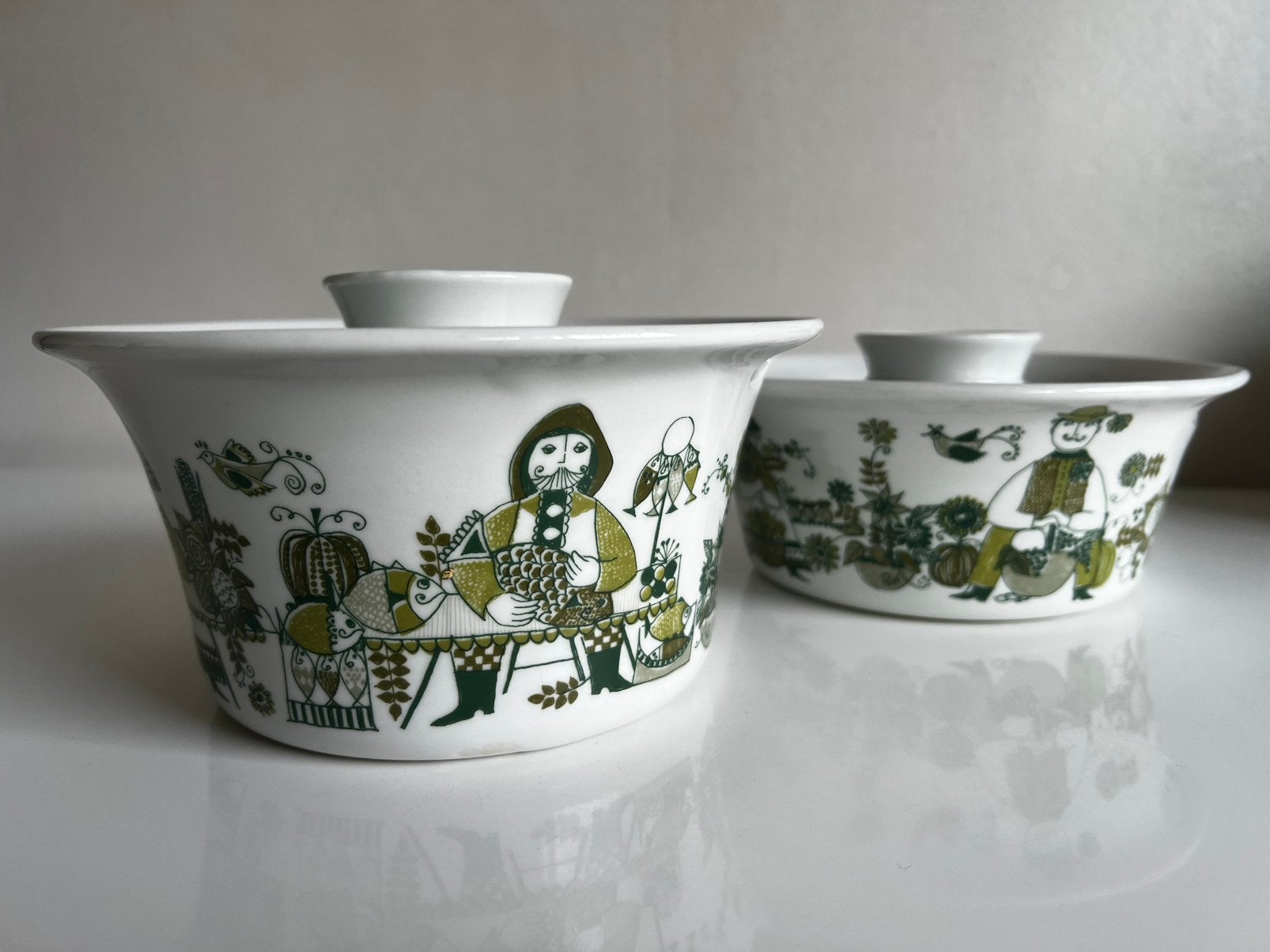 2 Vintage Figgjo Turi Market Ovenschalen Deksel Vis Groente, Ophalen of Verzenden, Zo goed als nieuw, Keramiek, Schaal of Schalen