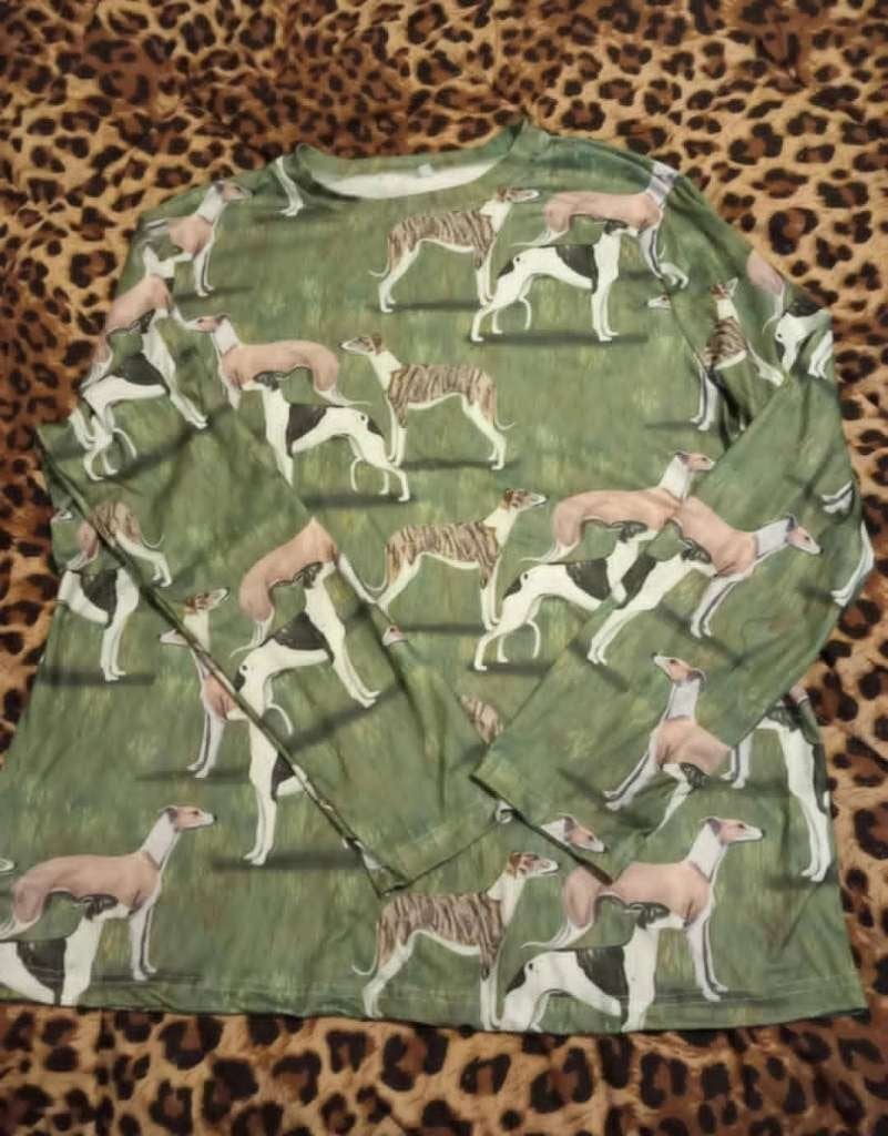 Groene longsleeve met windhonden, Verzenden, Maat 46/48 (XL) of groter, Nieuw, Onbekend