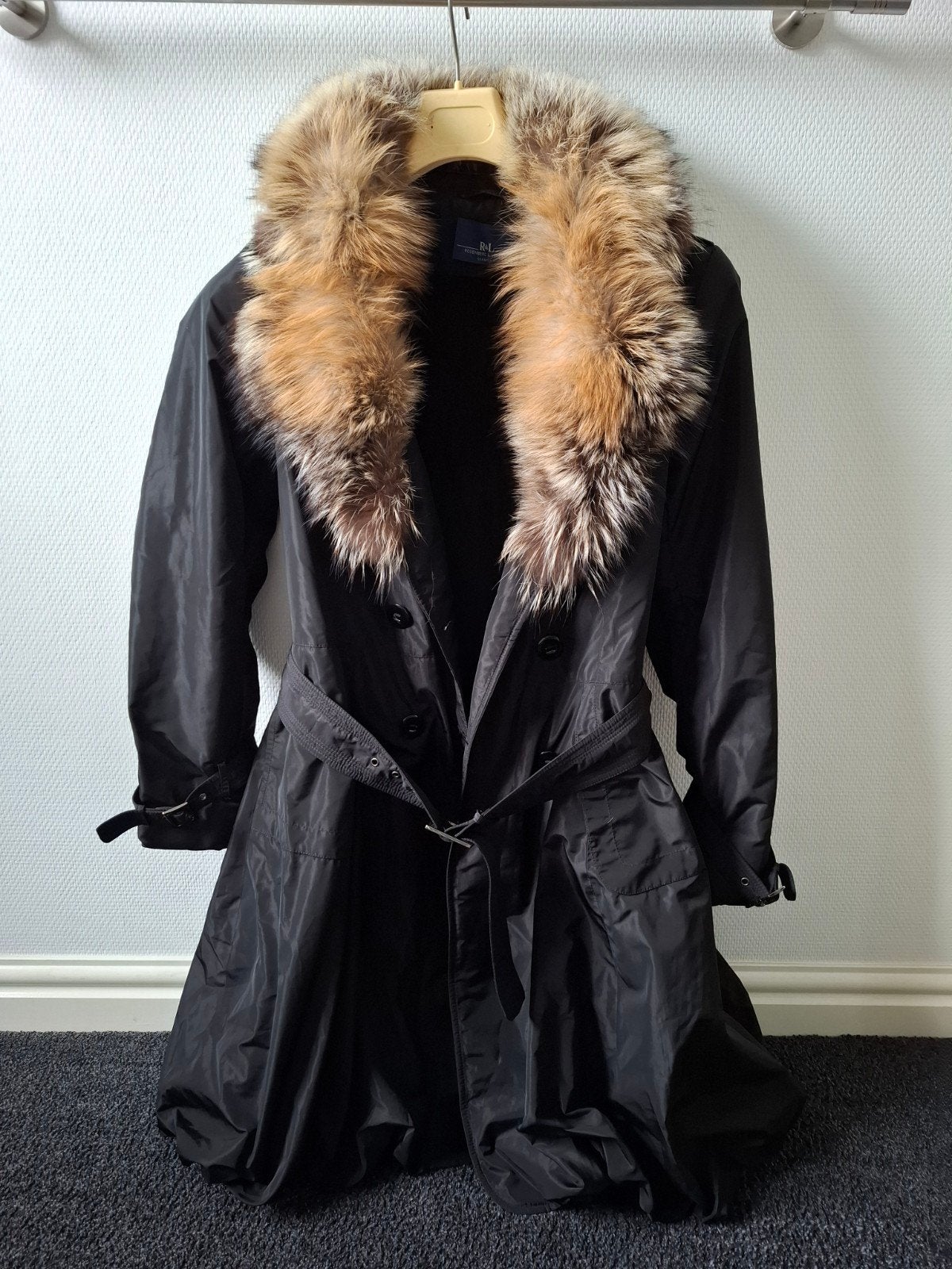 R&L Rosenberg & Lenhart Winterjas met bontkraag, Kleding | Dames, R&L Rosenberg & Lenhart, Zwart, Maat 42/44 (L), Ophalen of Verzenden