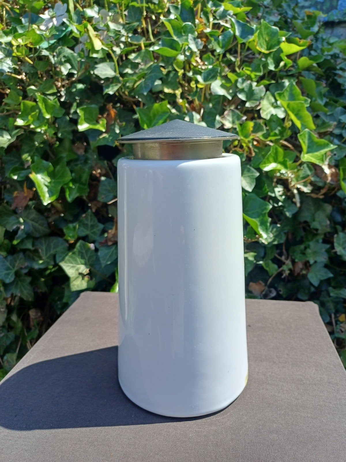 MENU Porseleinen  Bjorg Olielamp., Ophalen, Zo goed als nieuw