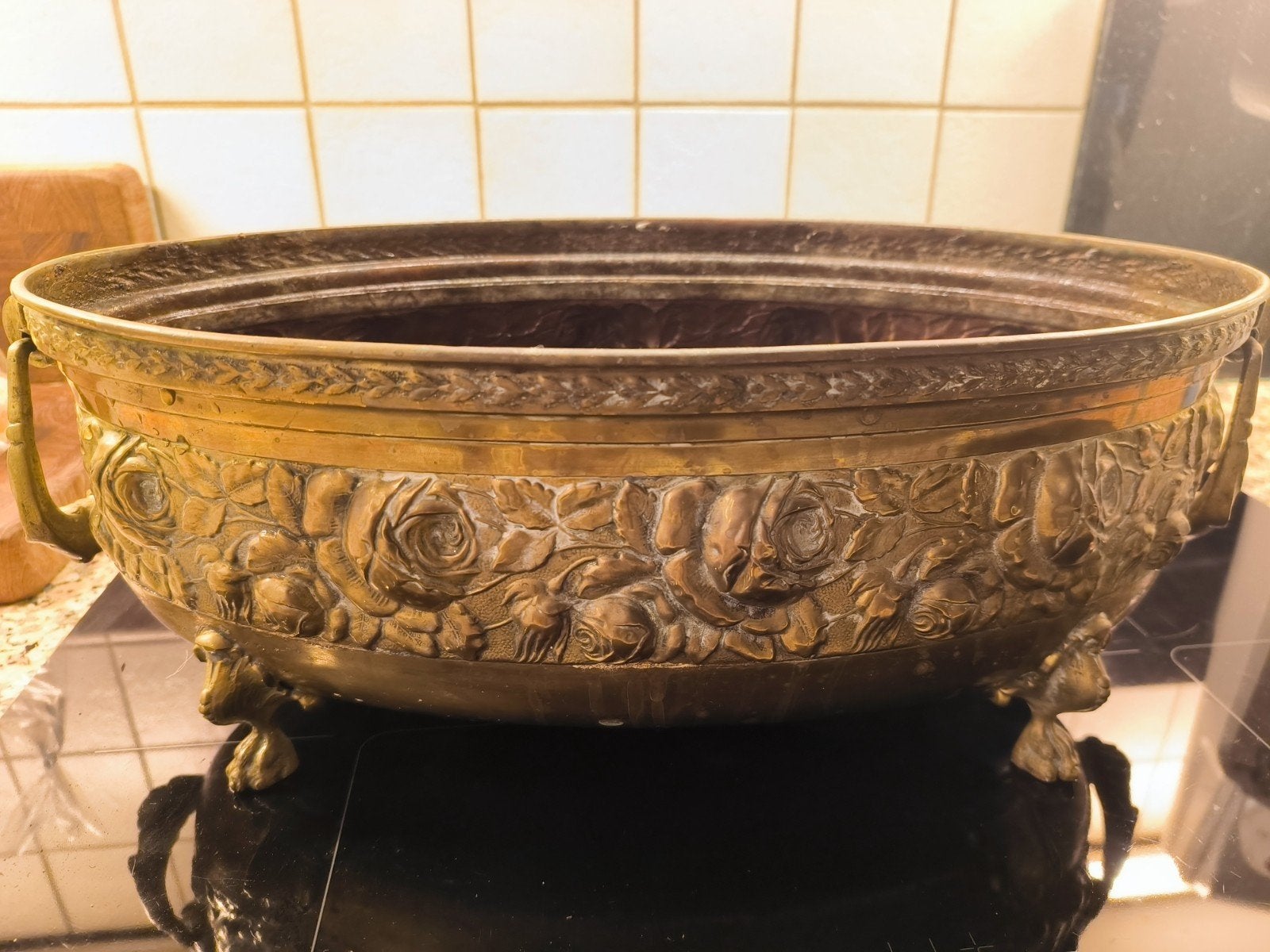 Prachtige Antieke Franse Messing Jardinière (40 cm) – Rozen, Ophalen, Gebruikt, Handgemaakt, Plantenpot of Plantenbak