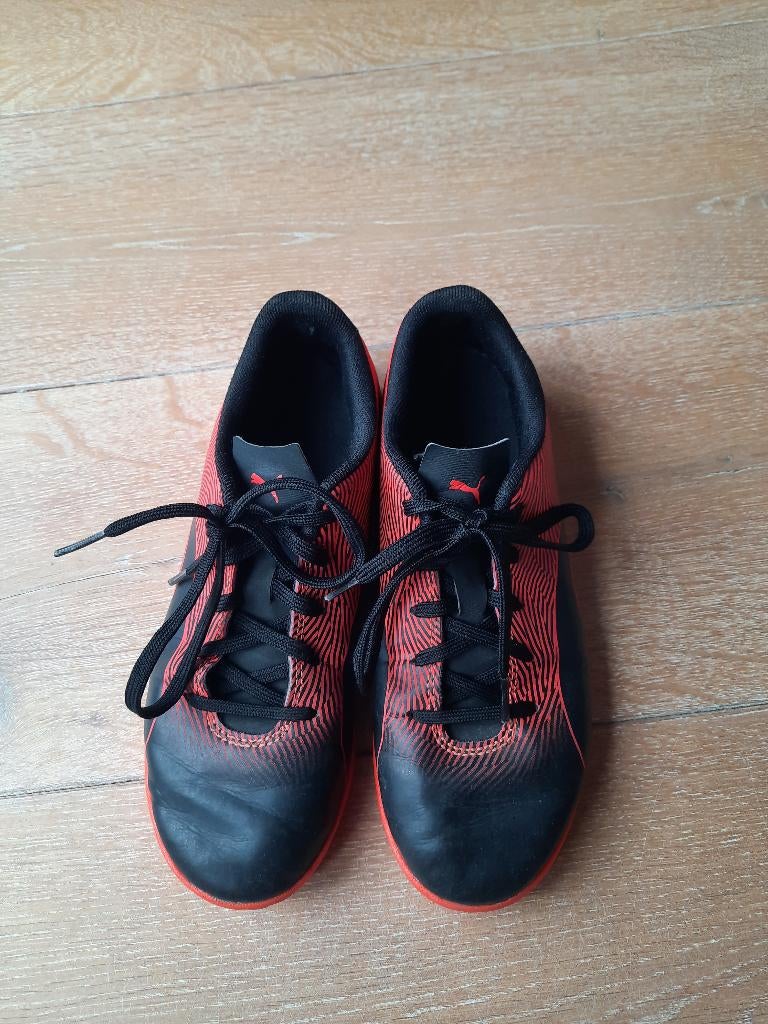 Zaalvoetbalschoenen Puma maat 37, Gebruikt, Maat XS of kleiner, Schoenen, Ophalen of Verzenden