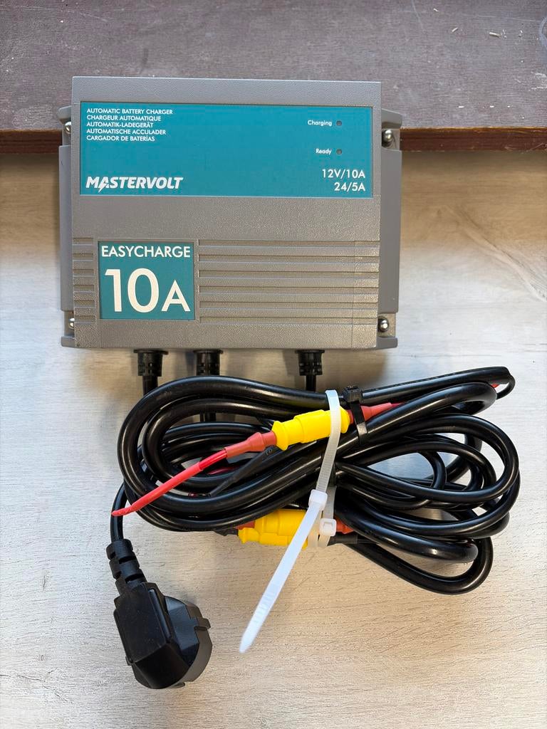 Mastervolt EasyCharge 10A Acculader 12V/24V, Ophalen of Verzenden, Gebruikt, Universele onderdelen