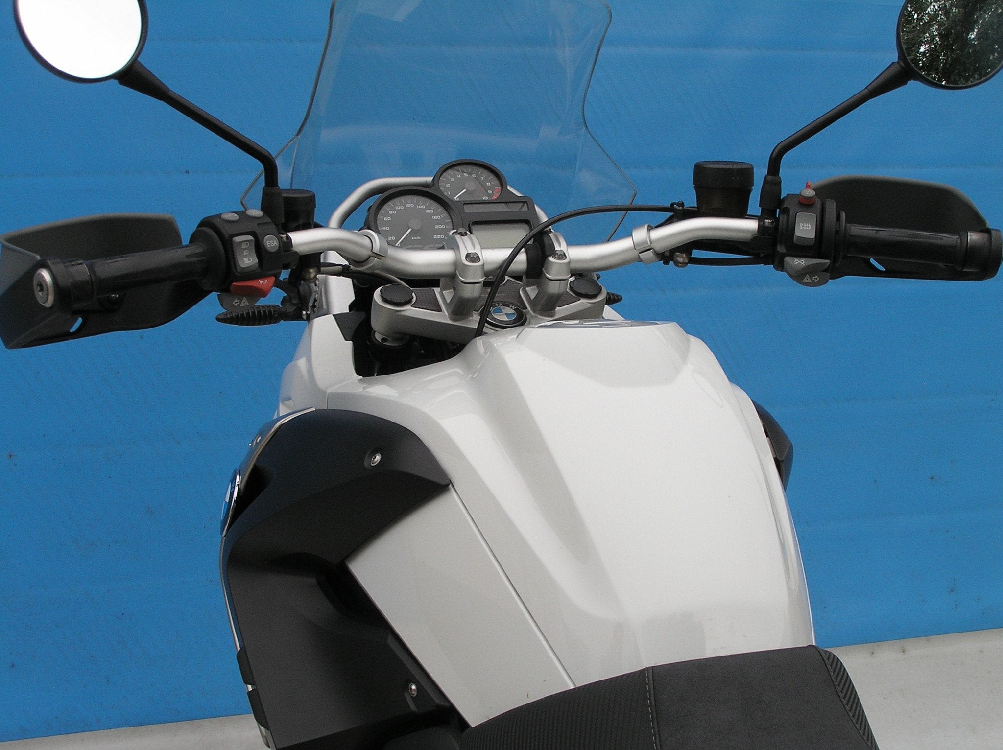 BMW R1200GS (bj 2011), ABS, BMW group Nederland B.V., Contactus@bmw-motorrad.nl, Einsteinstraat 5
2289CC  Rijswijk, NL