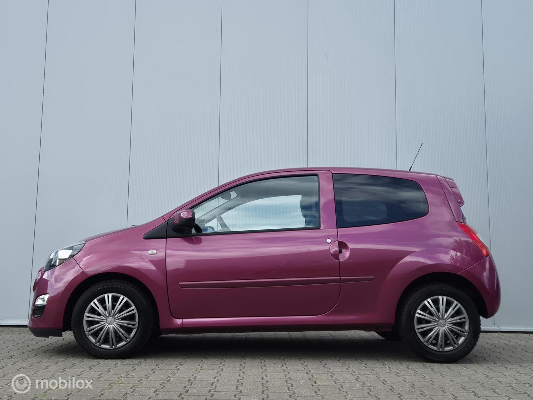 RENAULT TWINGO 1.2 16V COLLECTION/AIRCO/CRUISE/BLUETOOTH/USB, Voorwielaandrijving, Twingo, Gebruikt, 4 stoelen