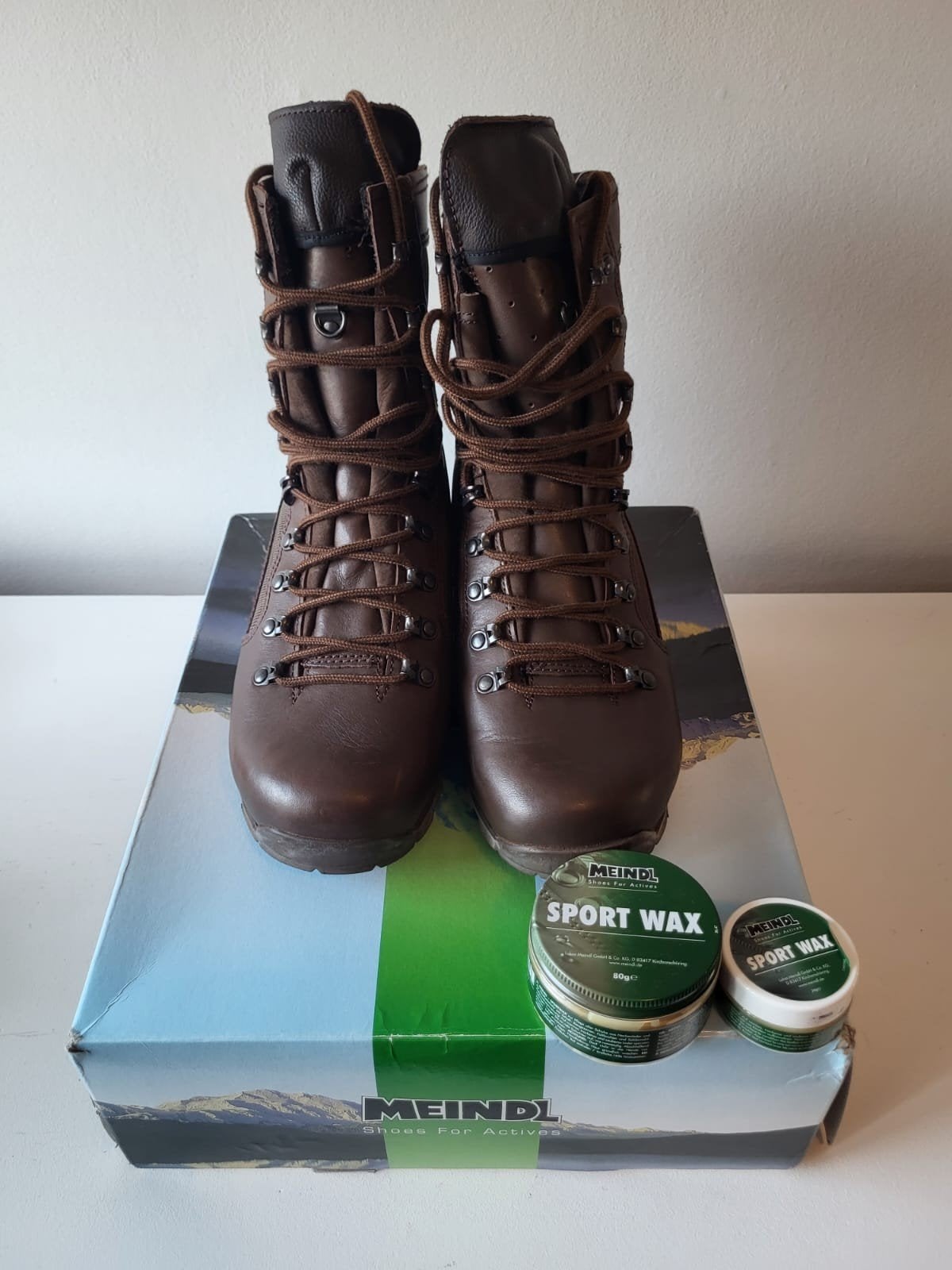 Meindl schoenen maat 43 - Nieuw en inclusief schoenpoets, Ophalen