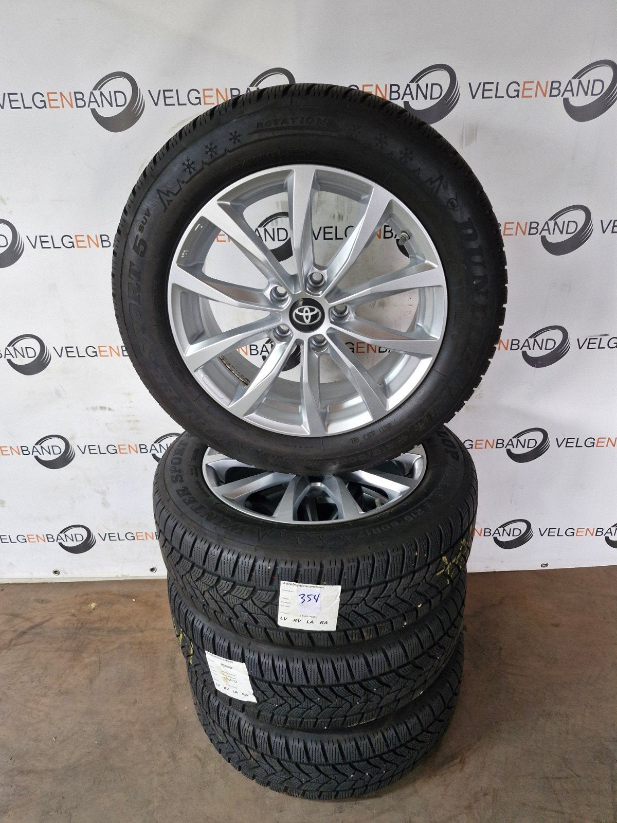 Winterset Toyota C-HR 5x114,3 215 60 17 winterbanden OEM, Auto-onderdelen, Banden en Velgen, ., Banden en Velgen, Personenwagen