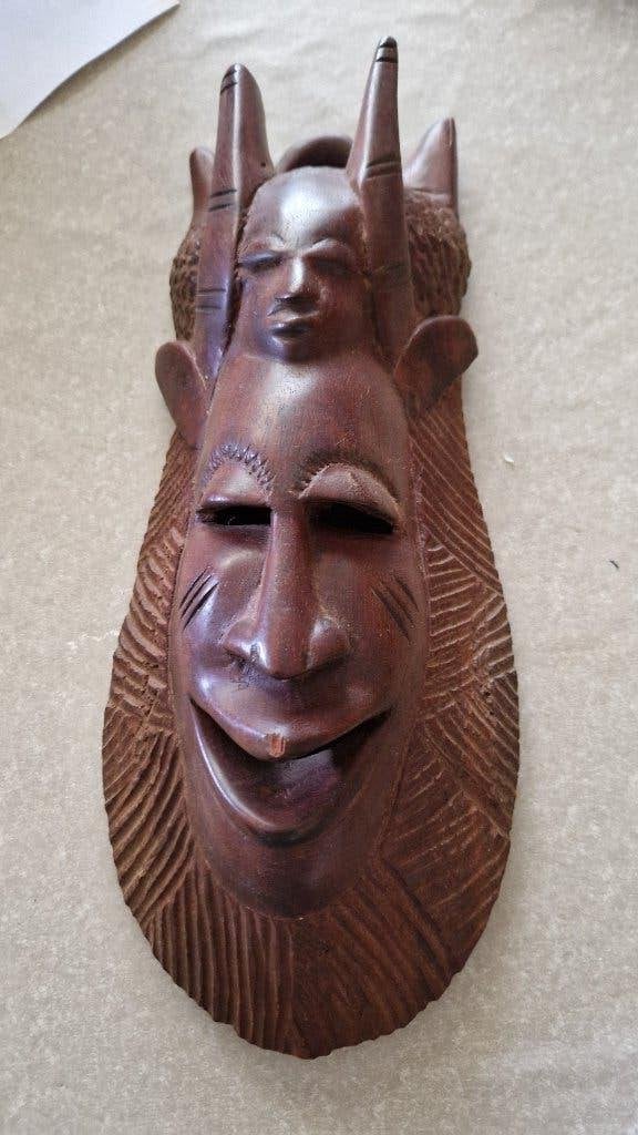 houten wandmasker uit afrika, Houtsnijwerk, Ophalen of Verzenden, 20 - 50 cm, Hout