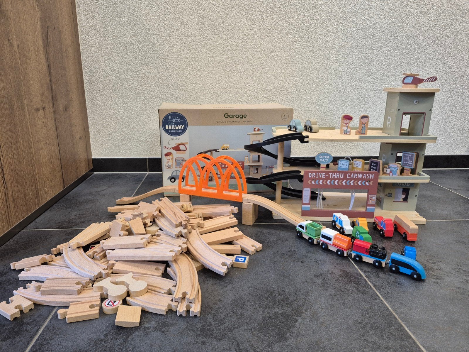 Little Dutch Garage met IKEA Treinbaan, Brug en Auto's, Ophalen, Gebruikt, Bouwen