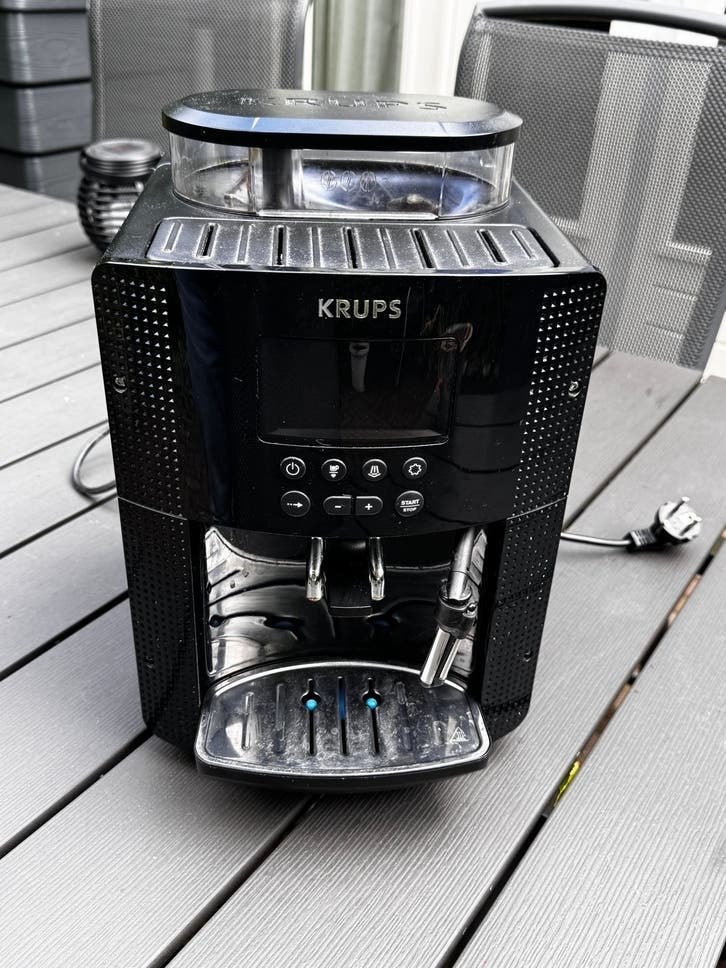 Krups volautomatische espressomachine - Zwart, Ophalen, Afneembaar waterreservoir, Gebruikt, Espresso apparaat
