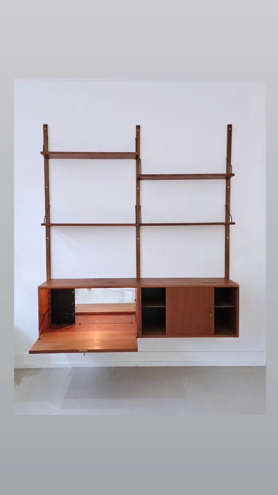 Vintage wallunit wandkast wandsysteem Poul Cadovius, Huis en Inrichting, Kasten | Wandmeubels, Ophalen, 25 tot 50 cm, Minder dan 150 cm
