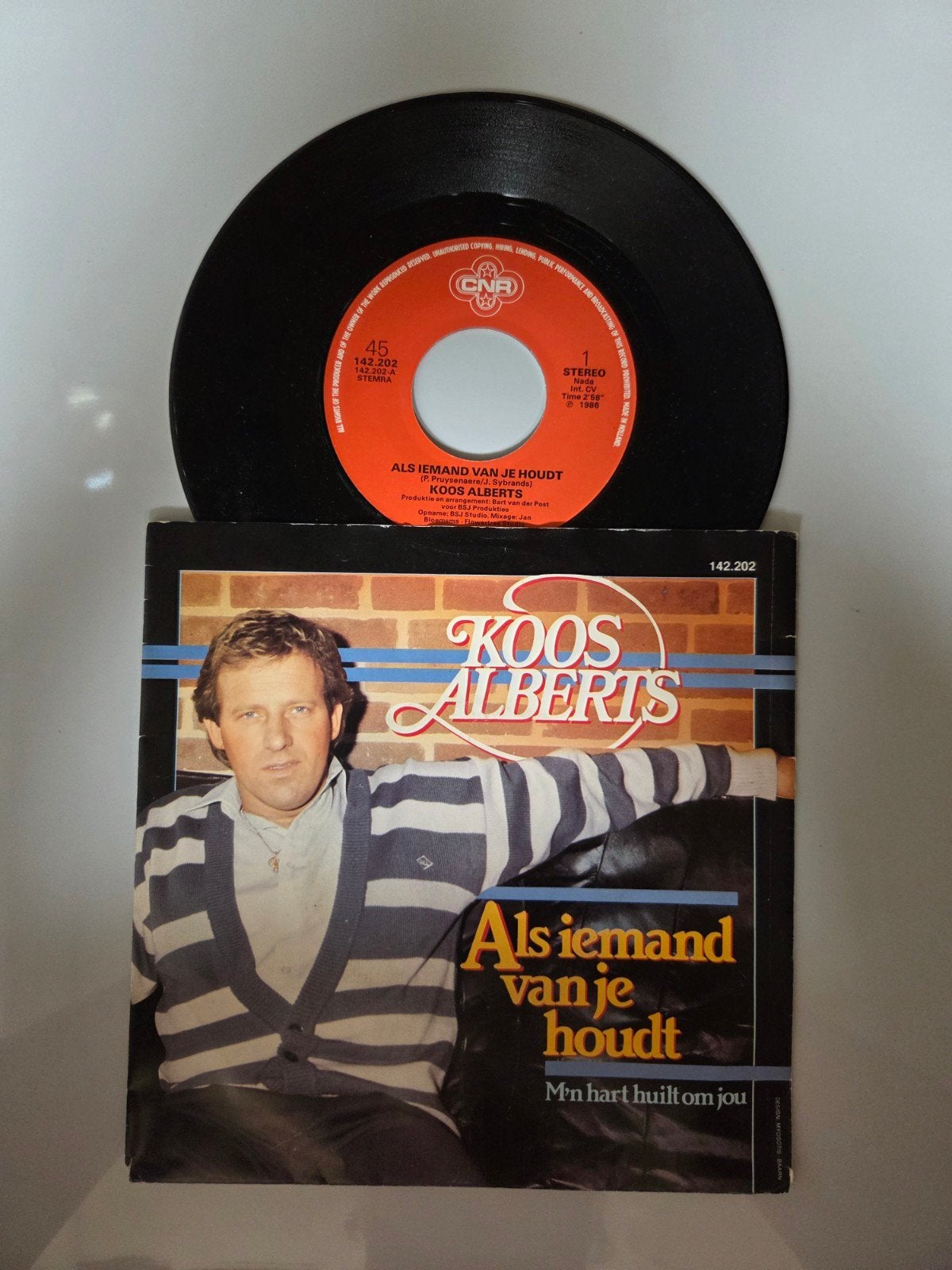 Koos Alberts - Als iemand van je houdt, Ophalen of Verzenden, Zo goed als nieuw, 7 inch, Nederlandstalig